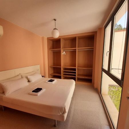Apartamentos La Creu บาเญเรส เด มาริโอลา ภายนอก รูปภาพ