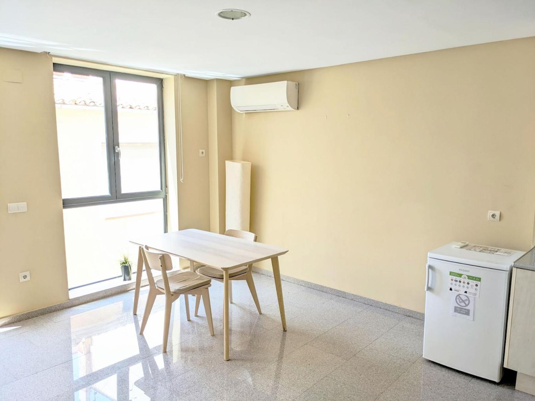 Apartamentos La Creu บาเญเรส เด มาริโอลา ภายนอก รูปภาพ